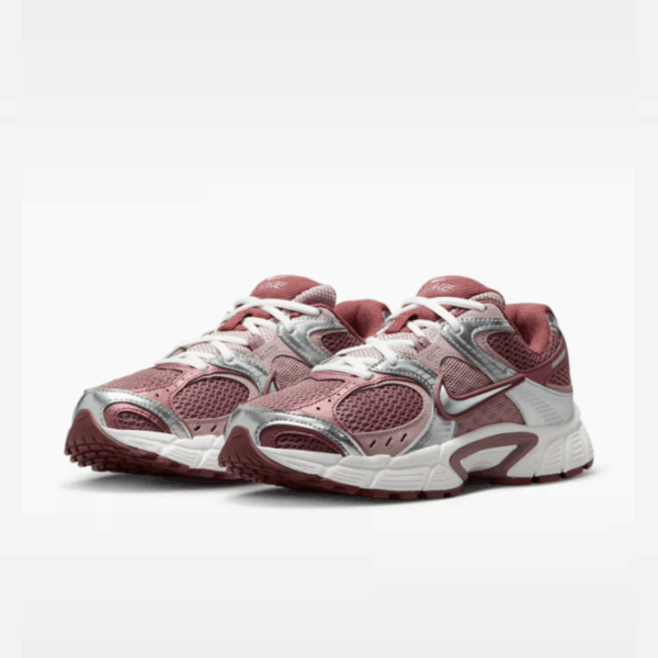 Кросівки жіночі Nike V5 Rnr Bordo HQ7901-200