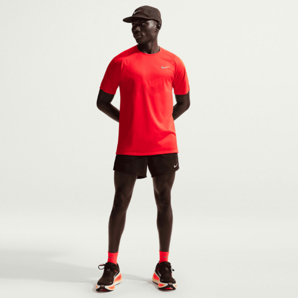 Футболка чоловіча бігова Nike Stride Dri-FIT ADV Light Crimson HV5203-696