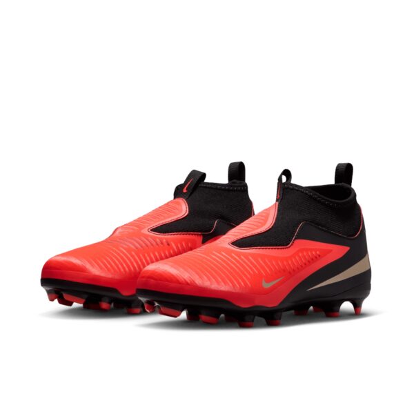 Бутси дитячі Nike Phantom 6 High Academy FG/MG Junior HQ2042-600