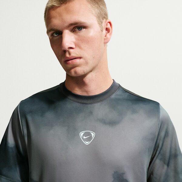 Футболка чоловіча Nike Academy+ Dri-Fit Grey IF2549-010