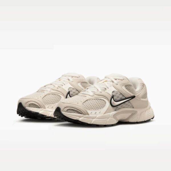 Кросівки жіночі Nike V5 RNR Womens Shoes II6294-100