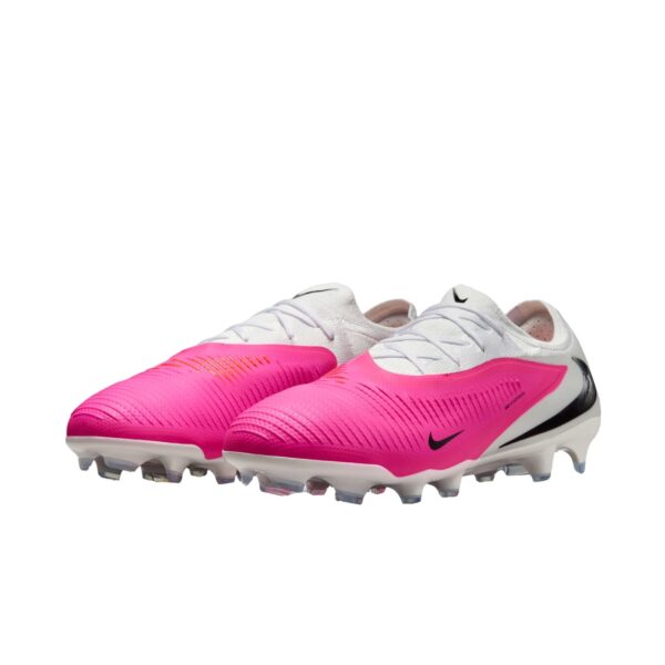 Футбольні бутси Nike Phantom 6 Low Pro FG IQ1886-900