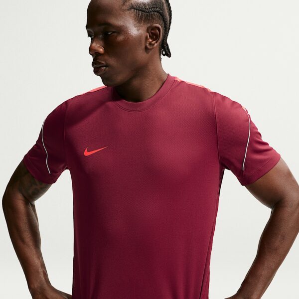 Футболка чоловіча Nike Strike Pinksicle IF1461-677